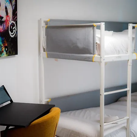 Magnifique 2br - Port דירה